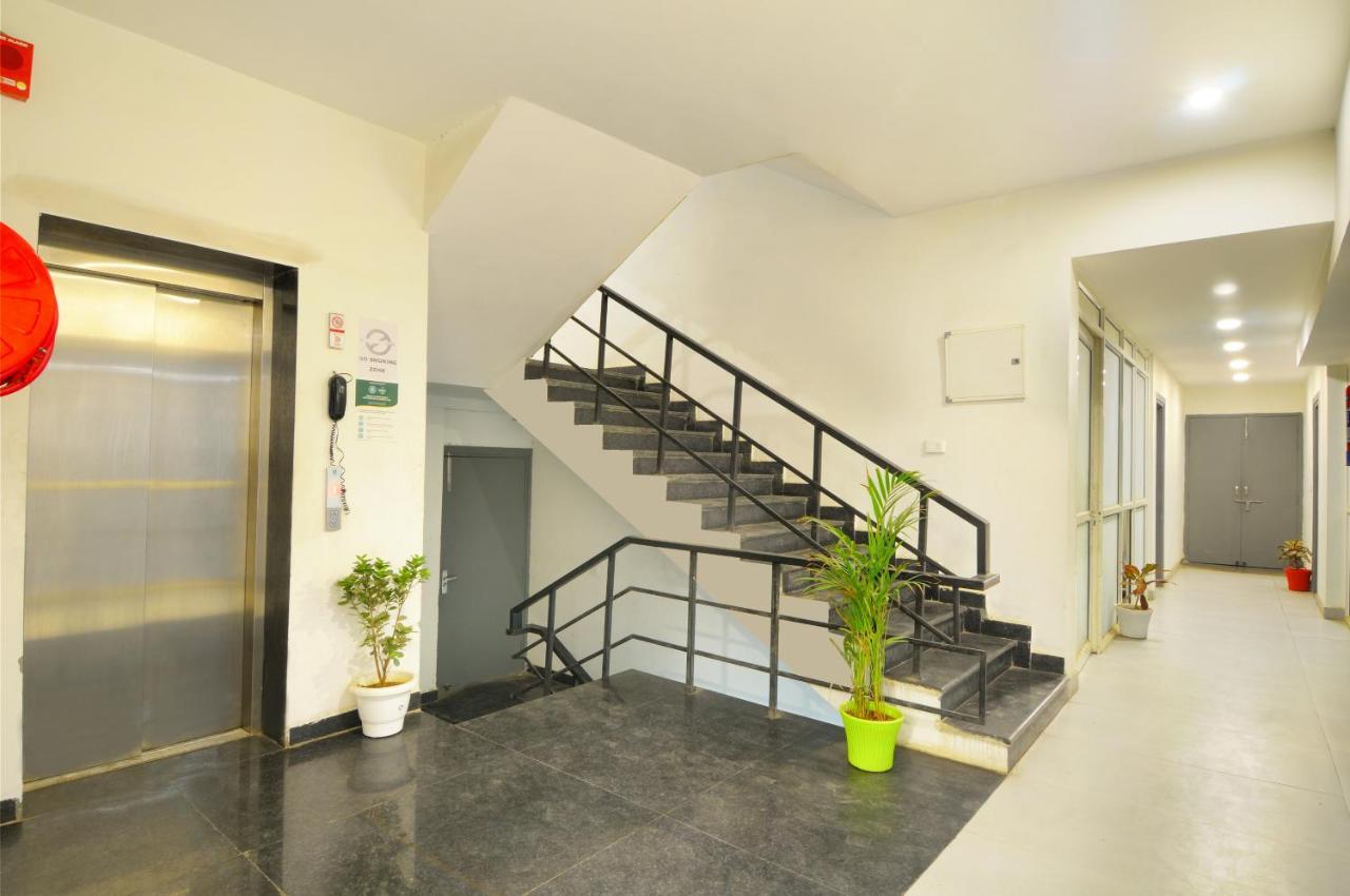The Red York Ghaziabad Exterior foto