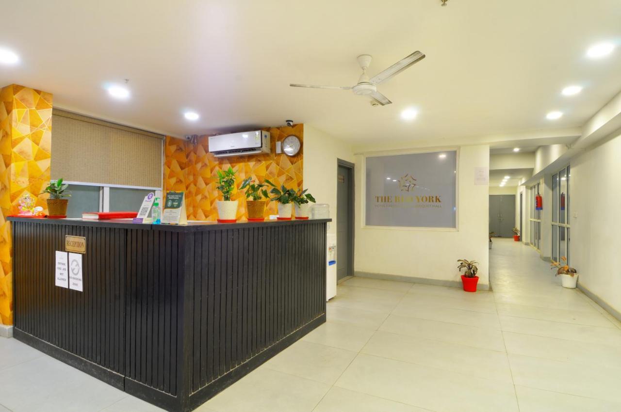 The Red York Ghaziabad Exterior foto